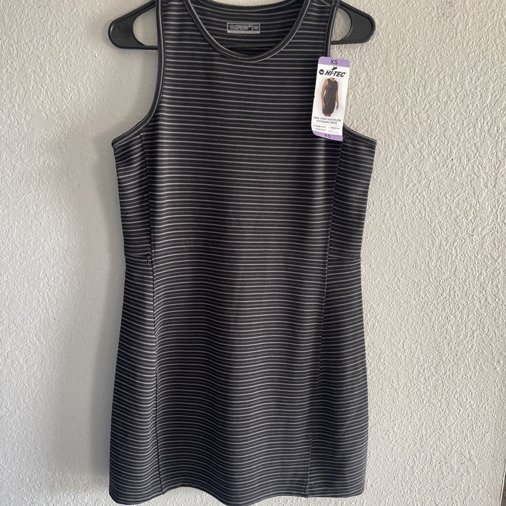 Hi-tec Sleeveless Ottoman Dress Two Tone Sz XS Sun Protection Wrinkle Free NWT